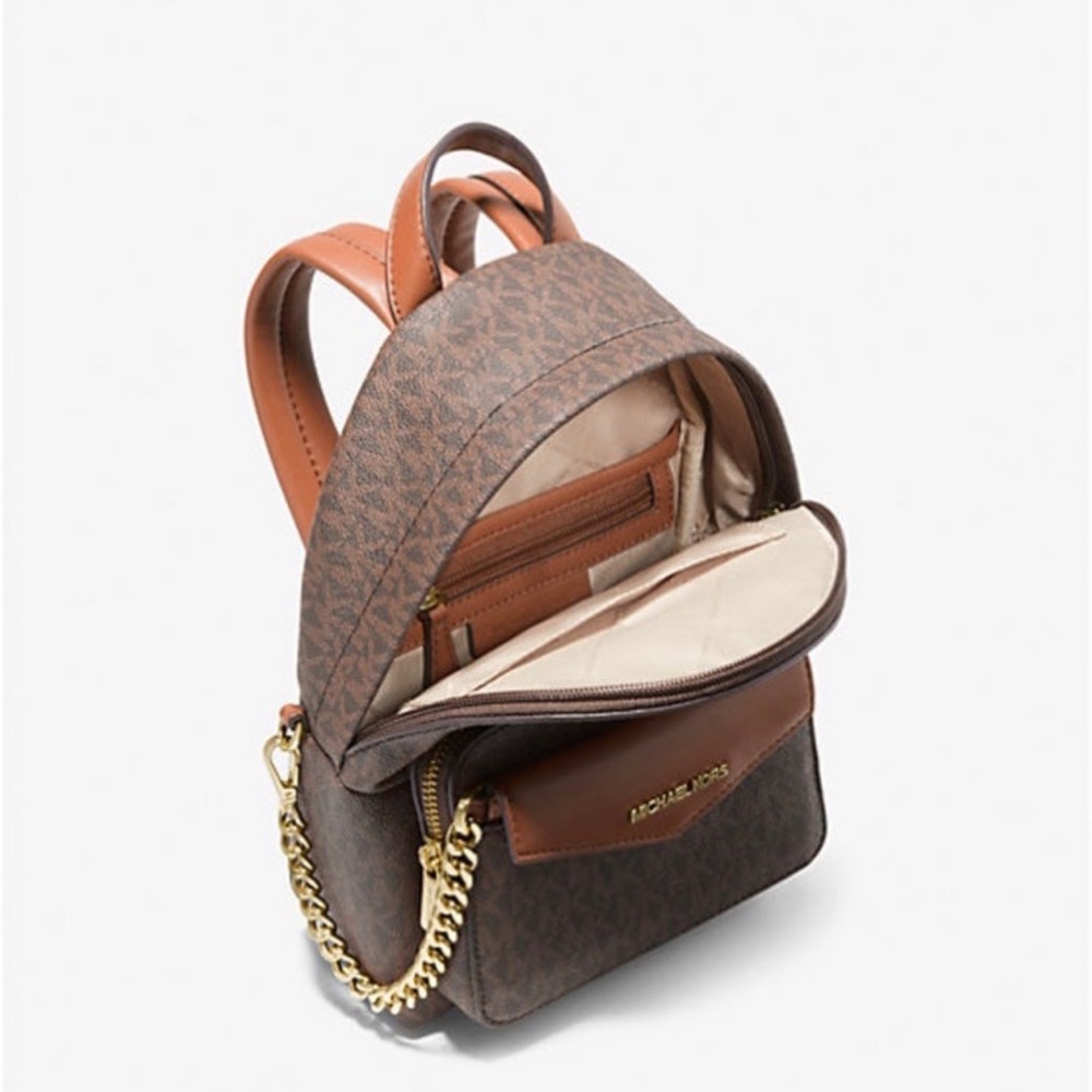 MICHAEL KORS
Maisie Extra-Small Logo 2-in-1 Backpack
Brown 
NWT - Picture 5 of 15